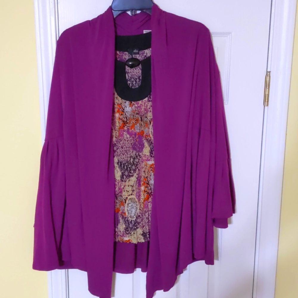 Kim Rogers/Essentials by Milano both sz lg